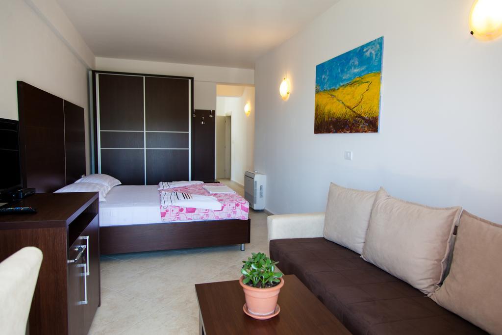 Apartments Art Ulcinj Habitación foto