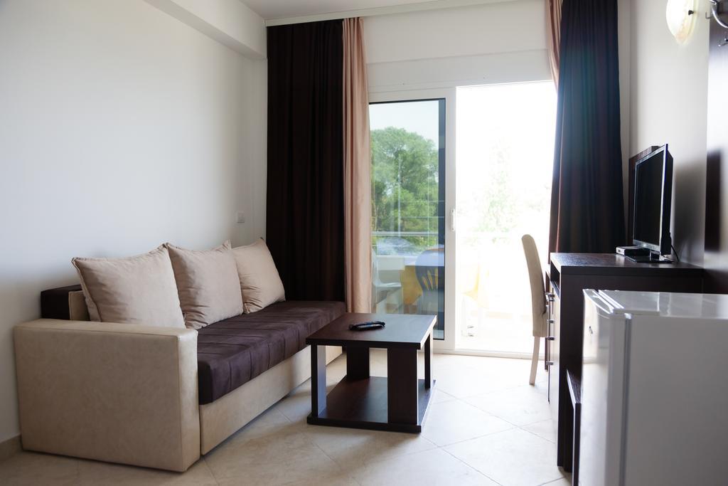 Apartments Art Ulcinj Habitación foto