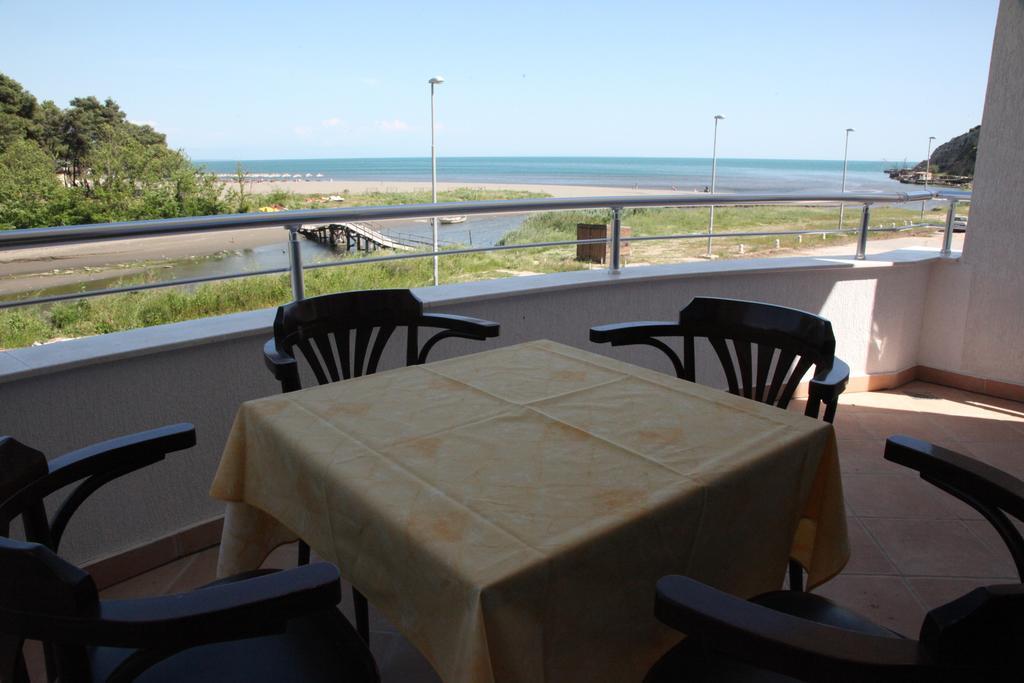 Apartments Art Ulcinj Habitación foto